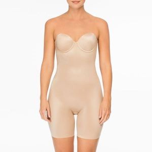 SPANX ‘Suit Your Fancy’ Strapless Mid-Thigh Bodysuit size small nude